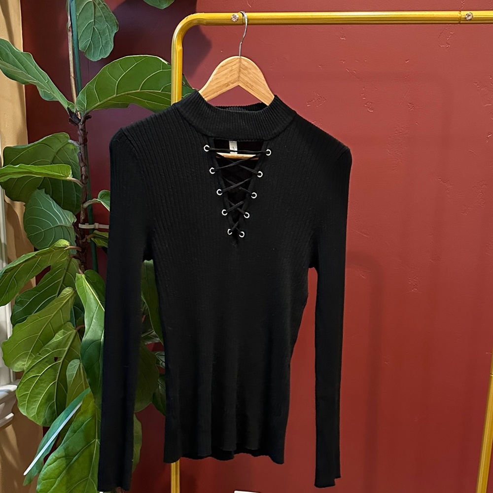 Planet Gold Black Lace-Up Long Sleeve Top